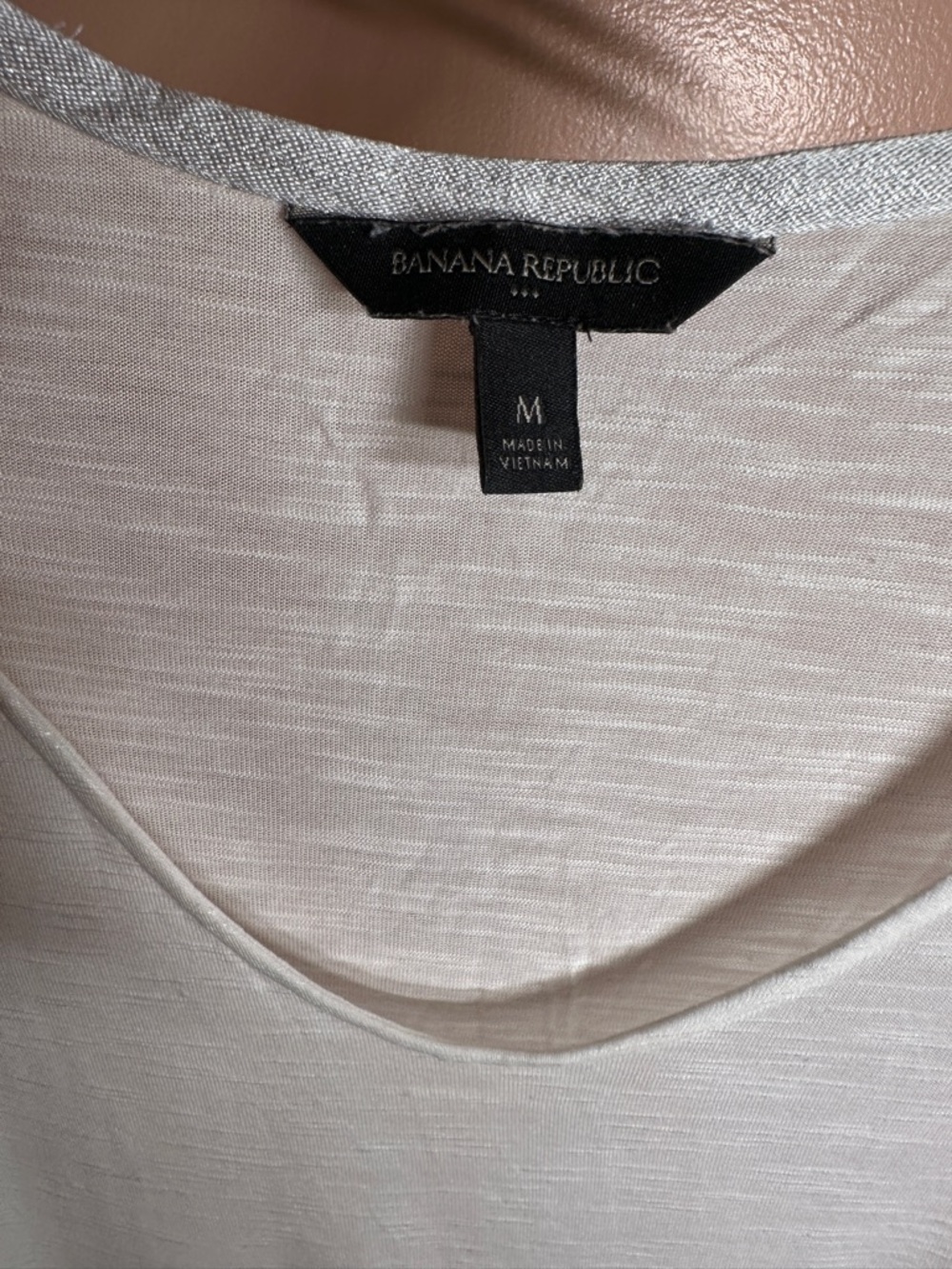 Banana Republic White Scoop Neck Tank Top - Picture 4 of 5